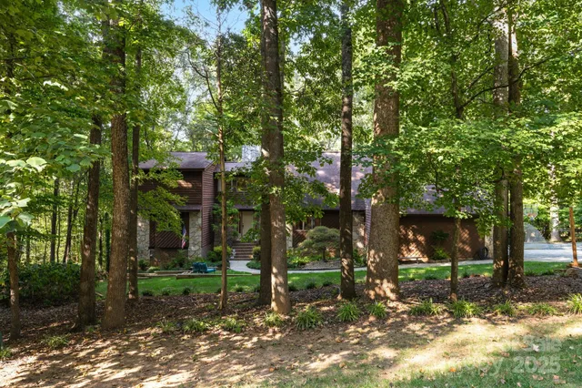 $575,000 | 9526 Goldsmith Lane, Mint Hill, NC 28227