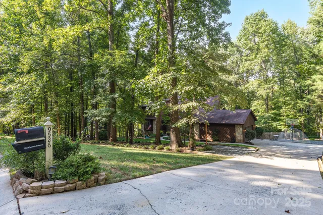 $575,000 | 9526 Goldsmith Lane, Mint Hill, NC 28227