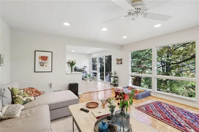 $824,900 | 600 Pat Haven Drive, Pittsburgh, PA 15243