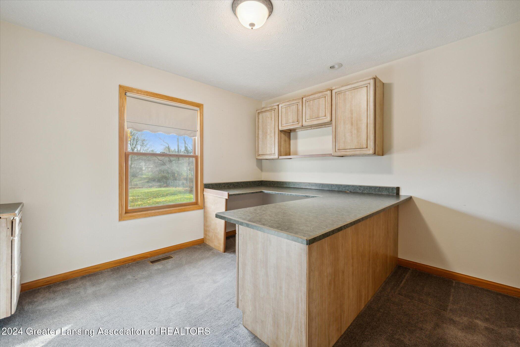 660 Creyts Road Dimondale, MI 48821 - Photo 21 of 59 19-660-Creyts-Rd-Dimondale-MI-48821-Wind