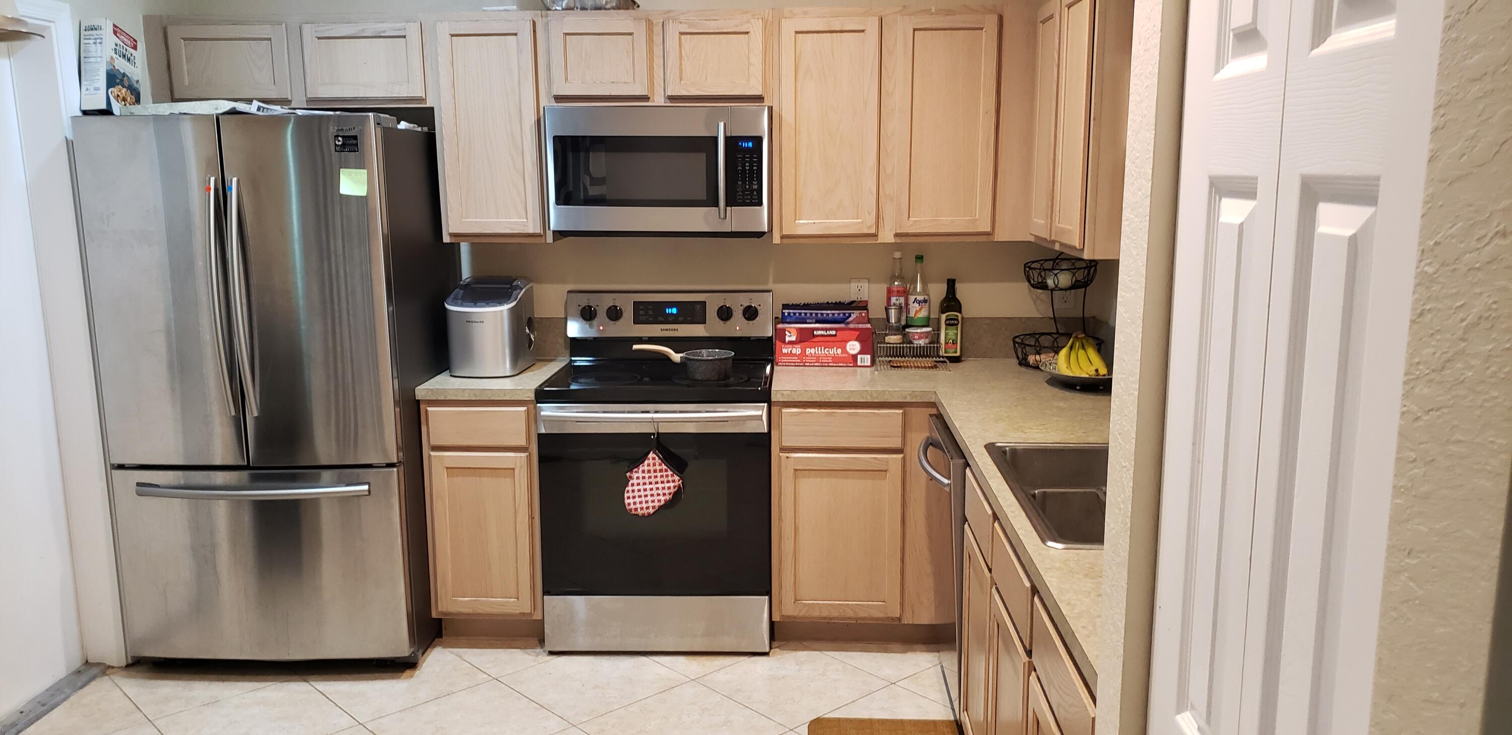 2338 Center Stone Lane Riviera Beach, FL 33404 - Photo 4 of 12 20220127_111802