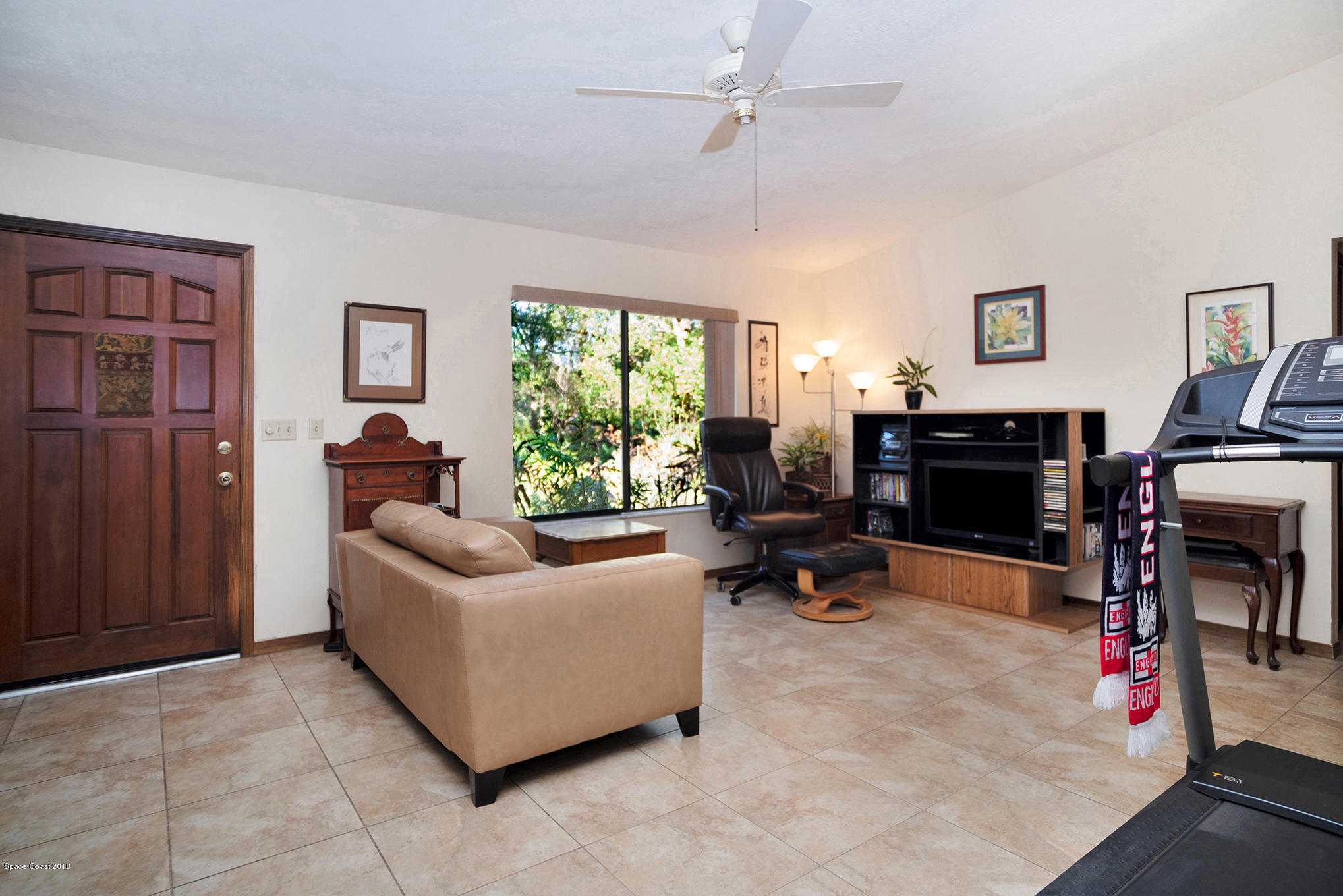 1415 Atz Road Malabar, FL 32950 - Photo 4 of 19 Entry/Living Room