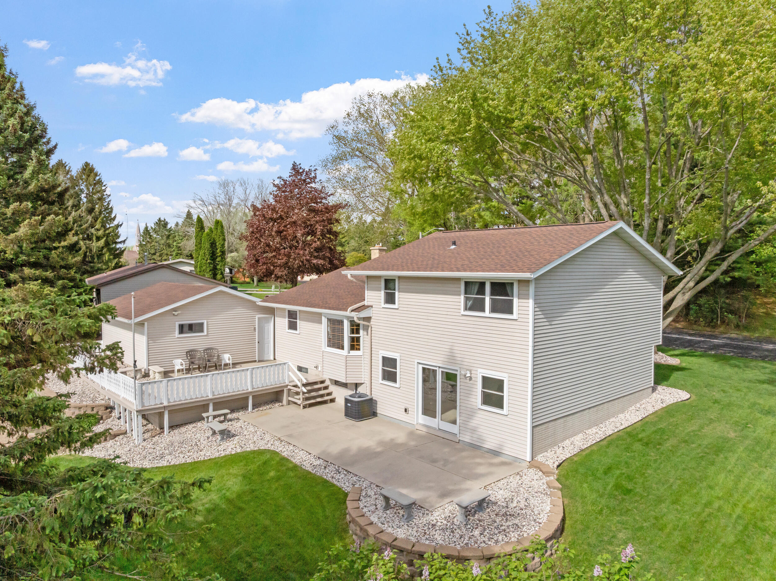 815 Jackson Drive Cleveland, WI 53015 - Photo 23 of 38 Patio
