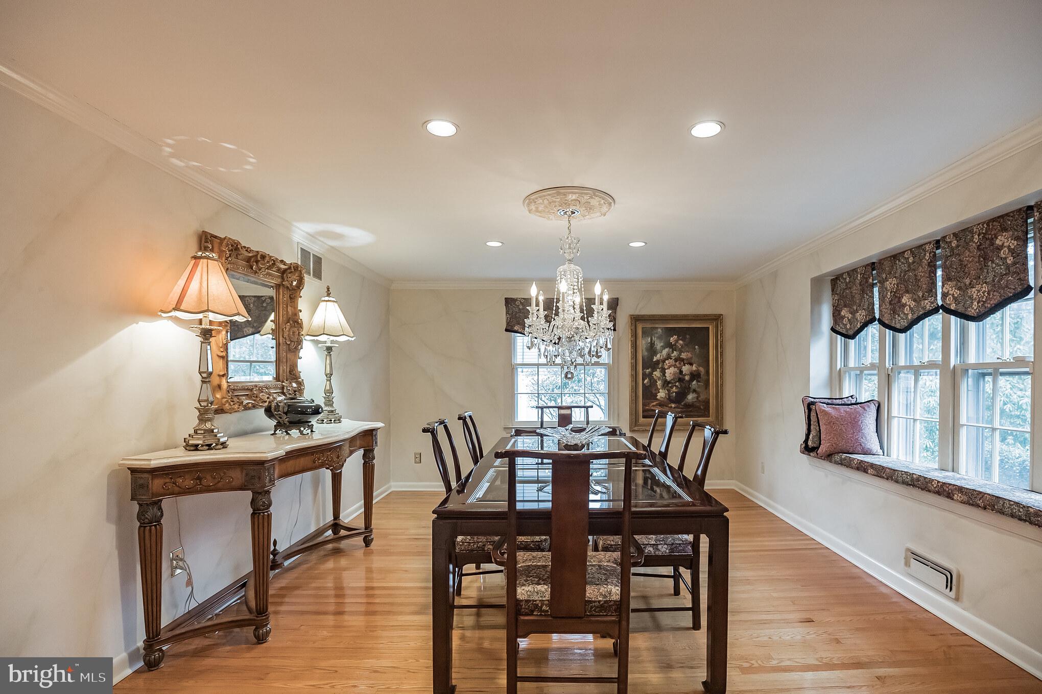 109 West Riding Road Cherry Hill, NJ 08003 - Photo 5 of 36 Gallery Image 5