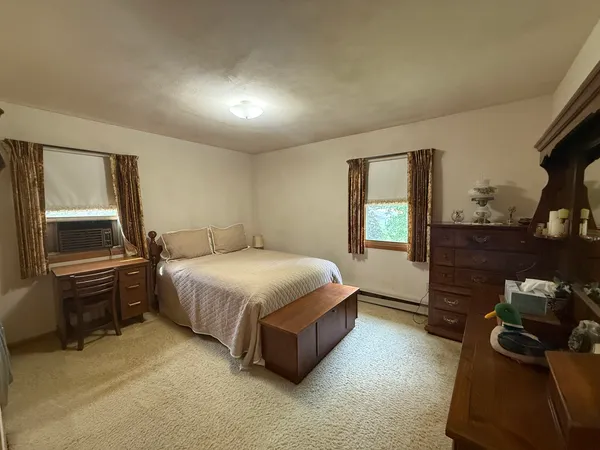 $185,000 | 1473 South Harlem Avenue, Freeport, IL 61032