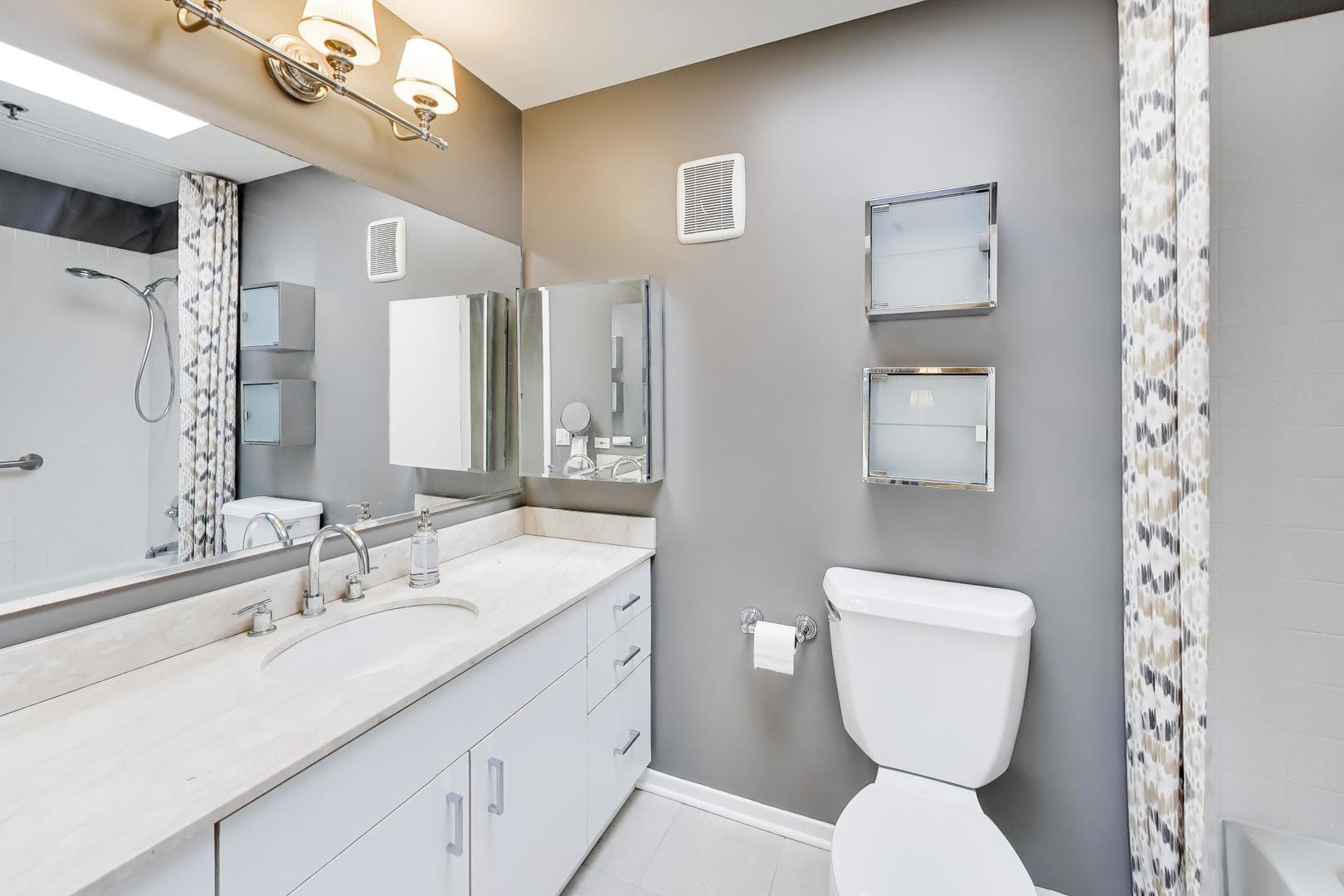 362 Kelburn Road, Unit 322 Deerfield, IL 60015 - Photo 19 of 31