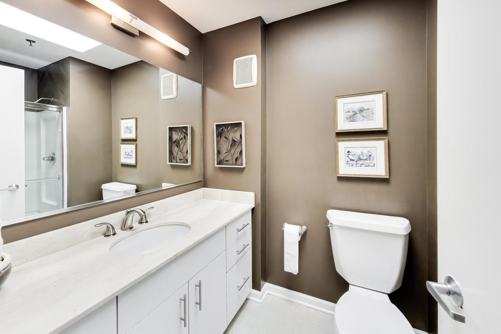 362 Kelburn Road, Unit 322 Deerfield, IL 60015 - Photo 23 of 31