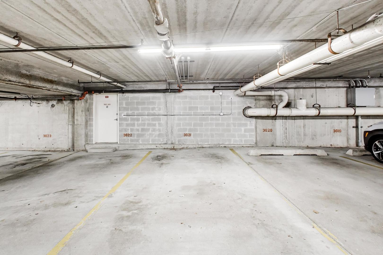 362 Kelburn Road, Unit 322 Deerfield, IL 60015 - Photo 29 of 31