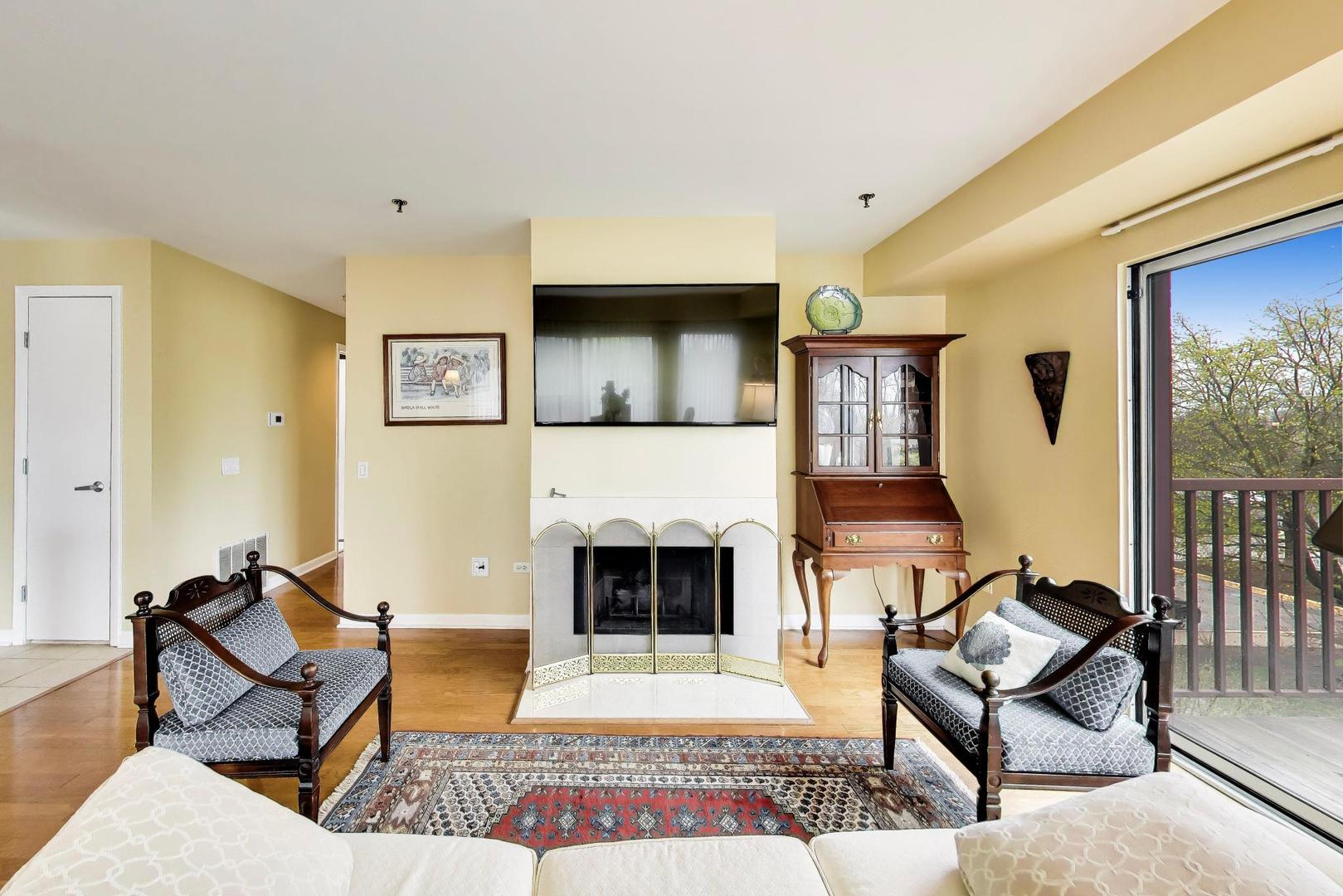 362 Kelburn Road, Unit 322 Deerfield, IL 60015 - Photo 7 of 31