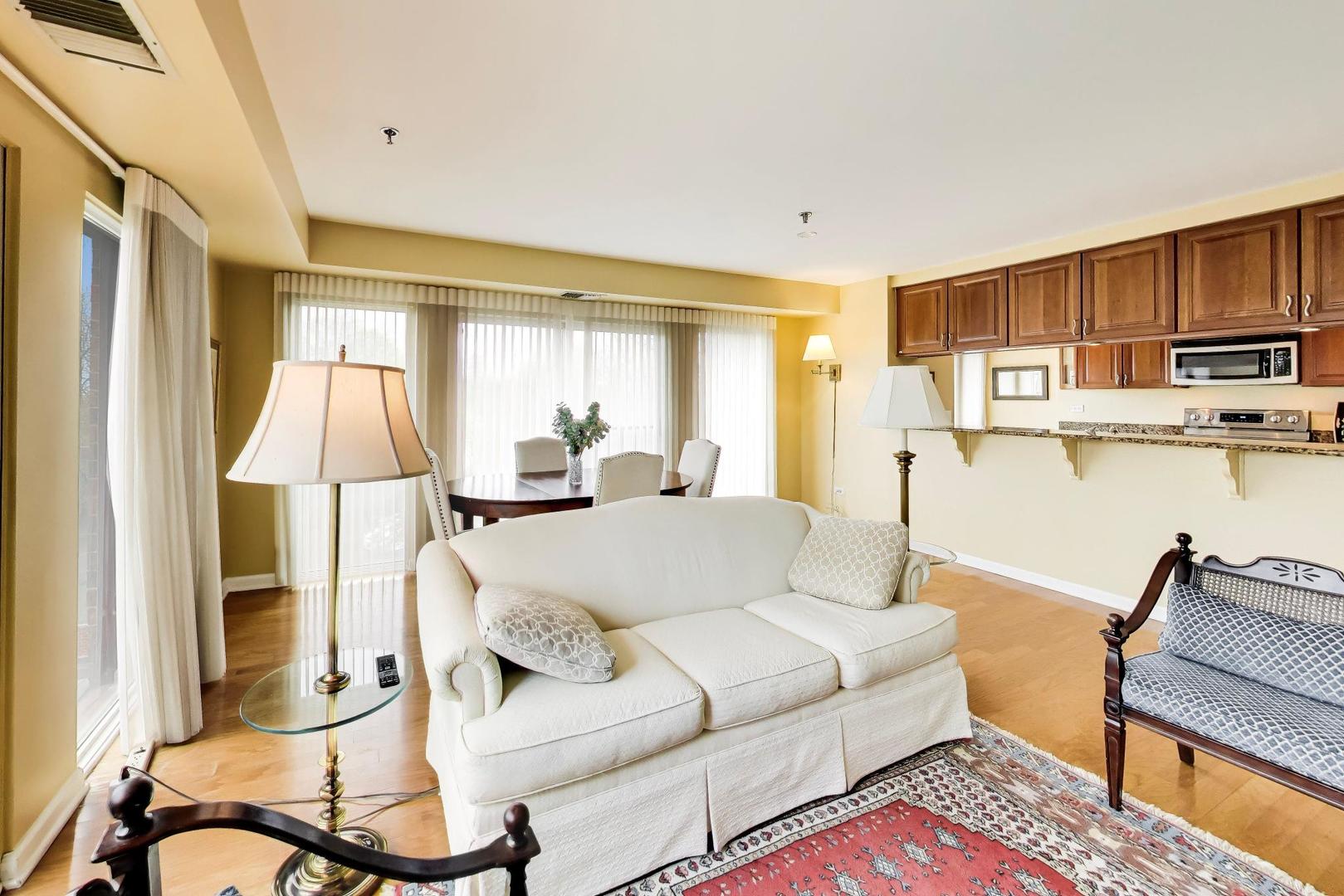 362 Kelburn Road, Unit 322 Deerfield, IL 60015 - Photo 8 of 31