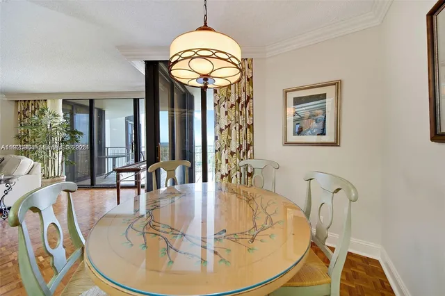 $4,100 | 2000 Towerside Terrace, Unit 1905, Miami, FL 33138