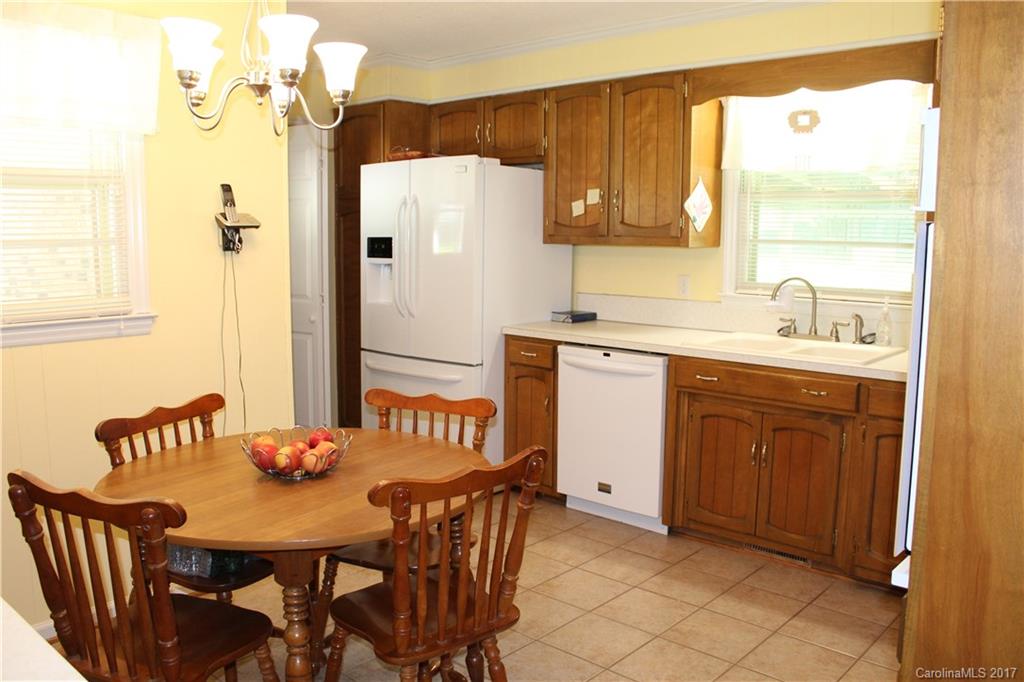 473 Miner's Road Lincolnton, NC 28092 - Photo 4 of 18 Gallery Image 4