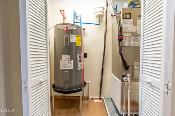 $2,800 | 453 East Main Street, Unit 800, Kingsport, TN 37660