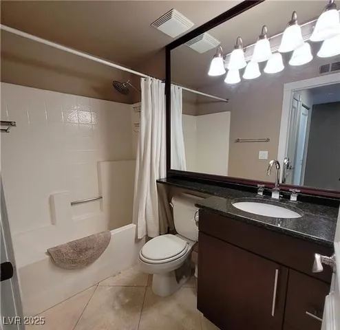 $2,000 | 270 East Flamingo Road, Unit 414, Las Vegas, NV 89169