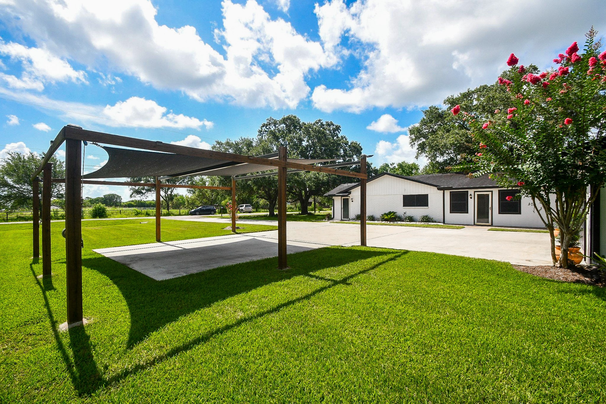 16902 Berry Road Pearland, TX 77584 - Photo 21 of 30 Additional covered parking