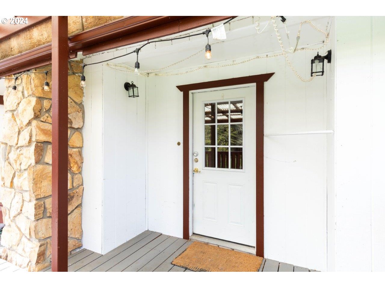 6151 Willis Creek Road Winston, OR 97496 - Photo 3 of 46 a view of front door