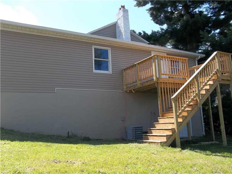 411 Cleveland Road Washington, PA 15301 - Photo 4 of 21 Exterior Back.