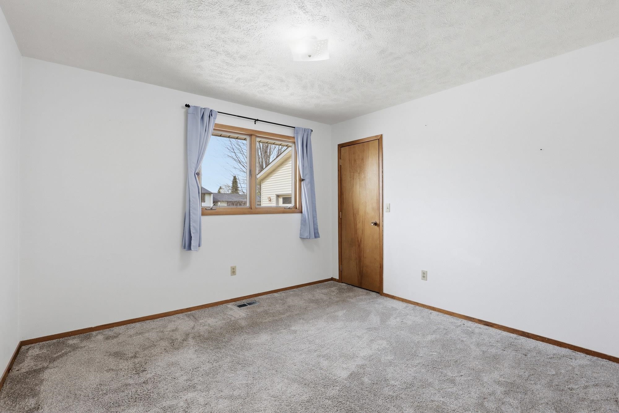 11618 East 35th Avenue Spokane, WA 99206 - Photo 17 of 33