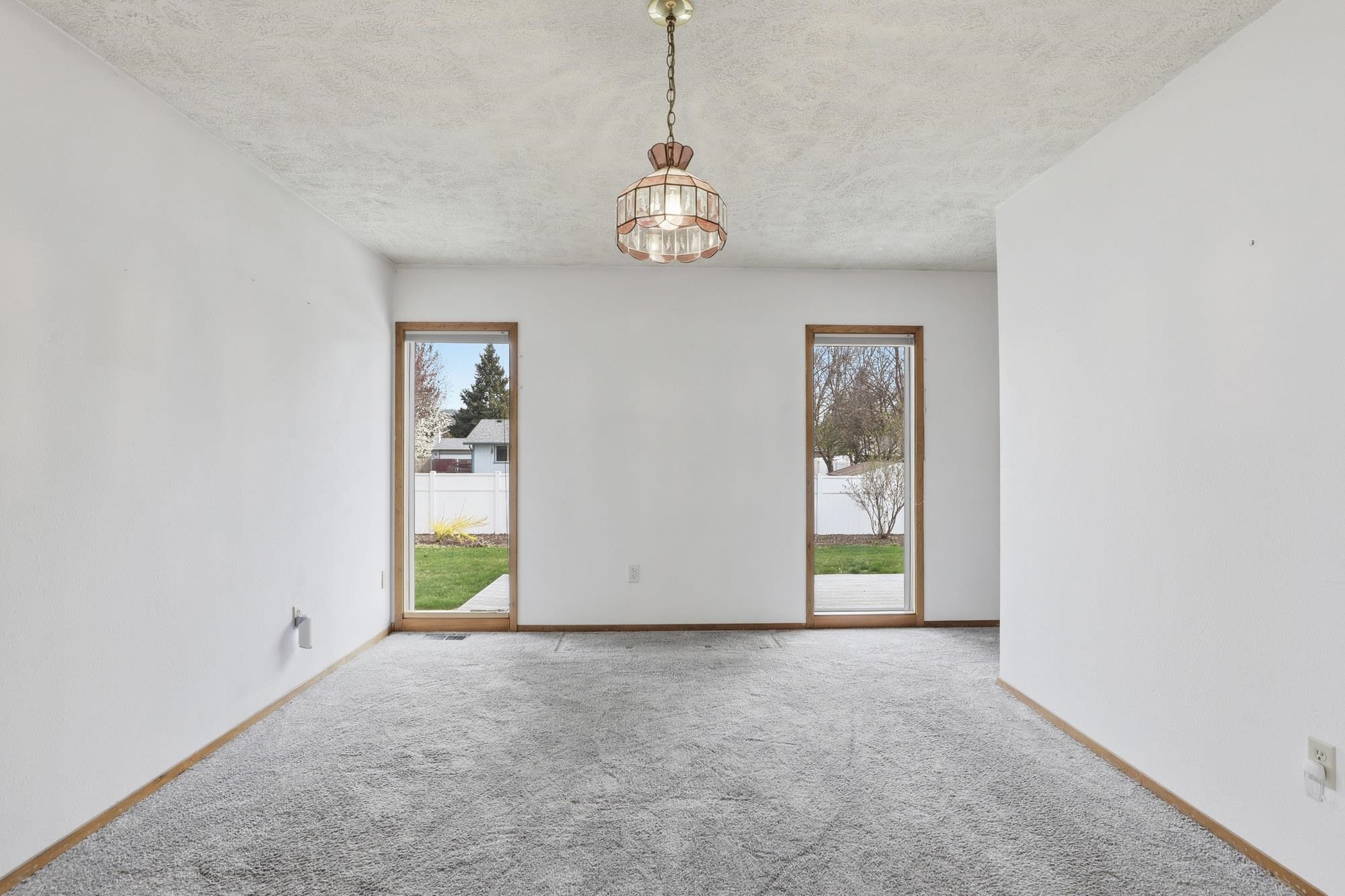 11618 East 35th Avenue Spokane, WA 99206 - Photo 7 of 33
