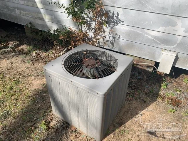 $93,600 | 529 Selina Street, Pensacola, FL 32503