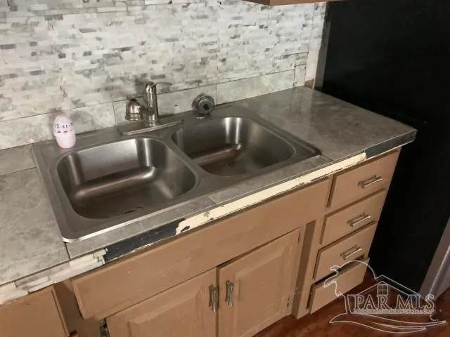 $93,600 | 529 Selina Street, Pensacola, FL 32503