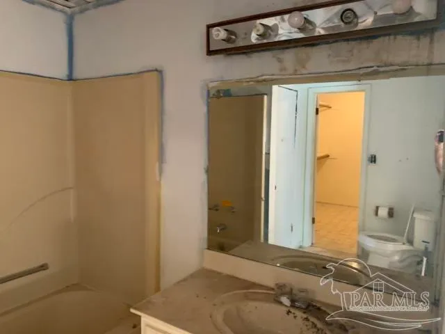 $93,600 | 529 Selina Street, Pensacola, FL 32503