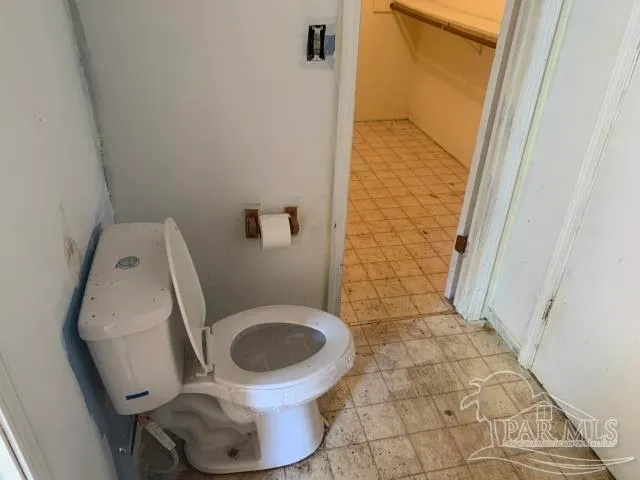 $93,600 | 529 Selina Street, Pensacola, FL 32503