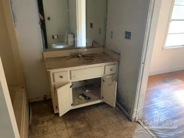 $93,600 | 529 Selina Street, Pensacola, FL 32503