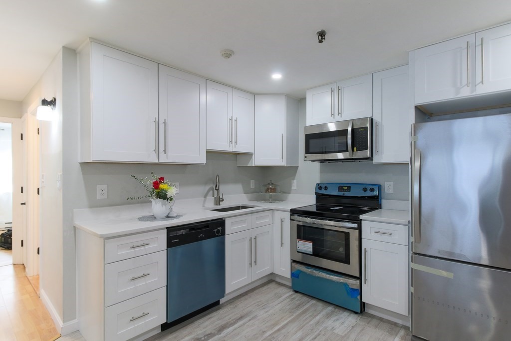 69 Spencer Road, Unit 18J Boxborough, MA 01719 - Photo 8 of 23