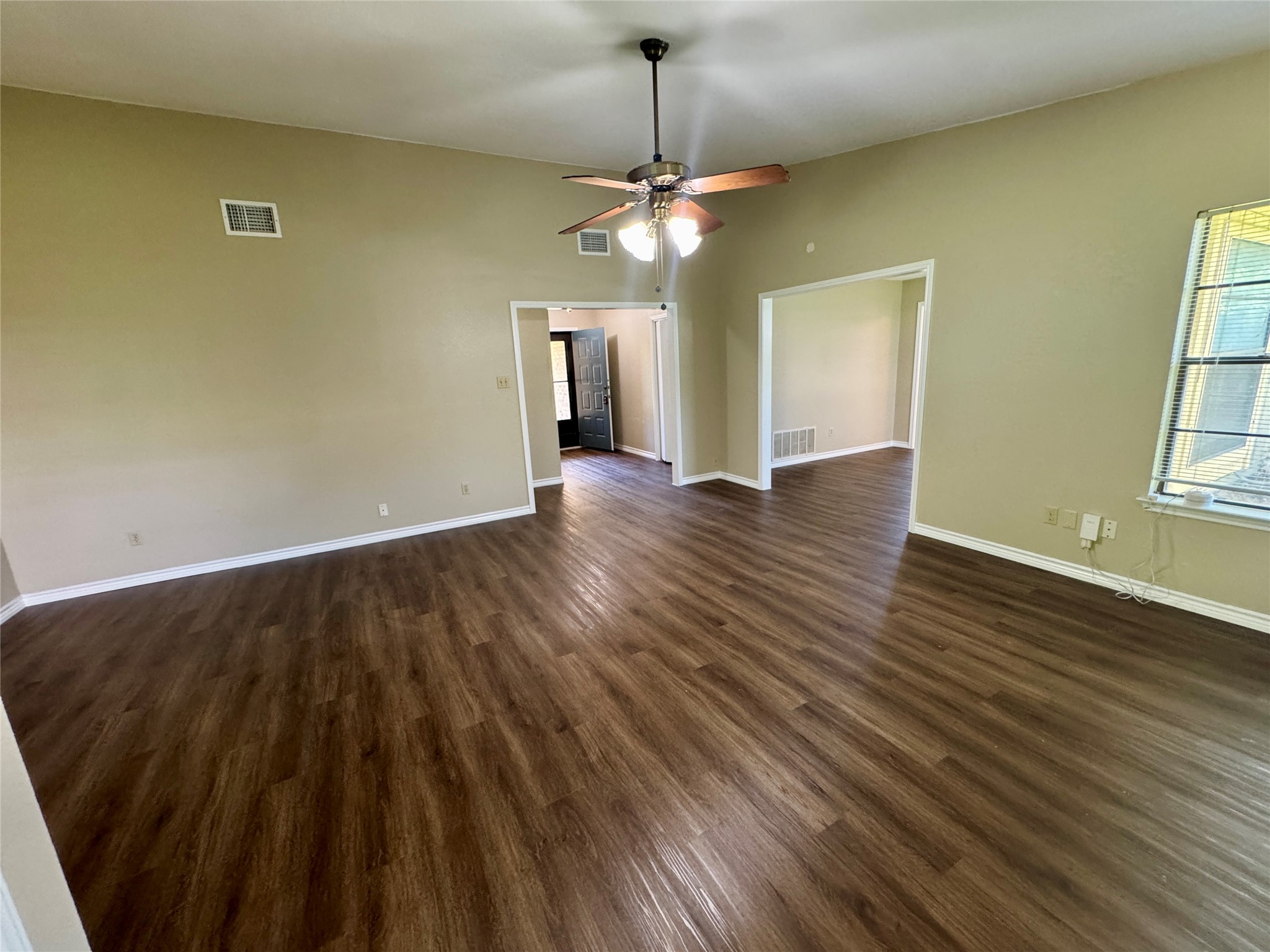 7206 Smokey Hill Road Austin, TX 78736 - Photo 5 of 27