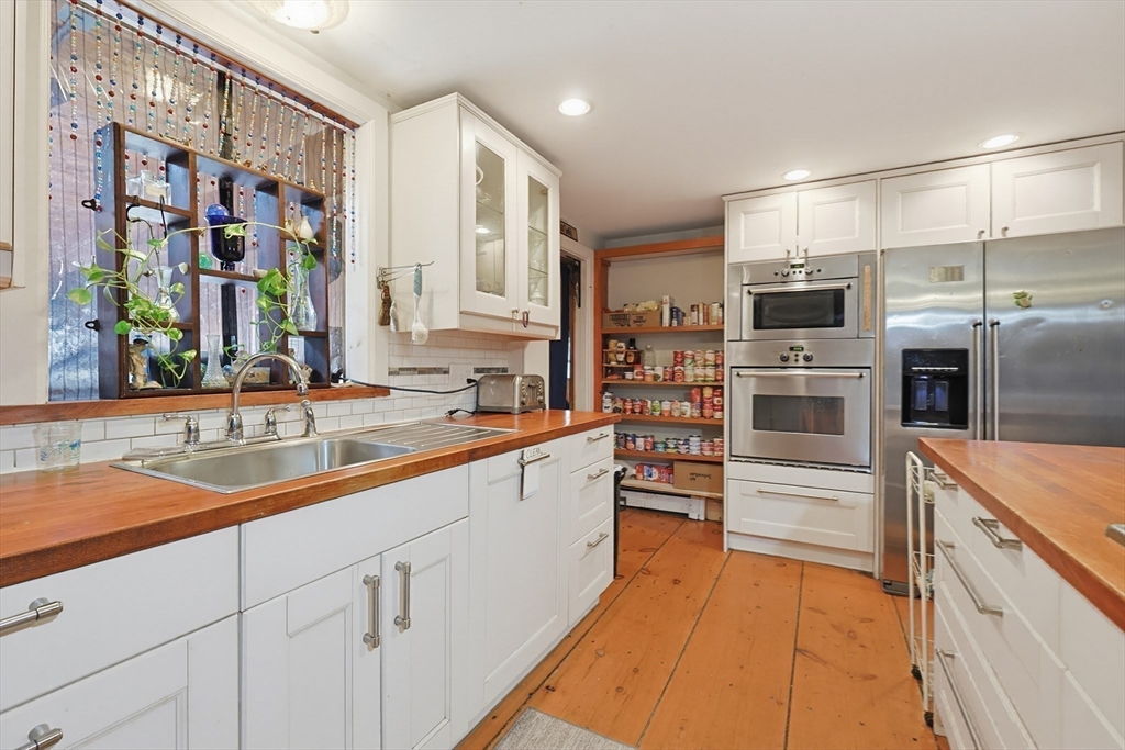 728 South Main Street Raynham, MA 02767 - Photo 17 of 41