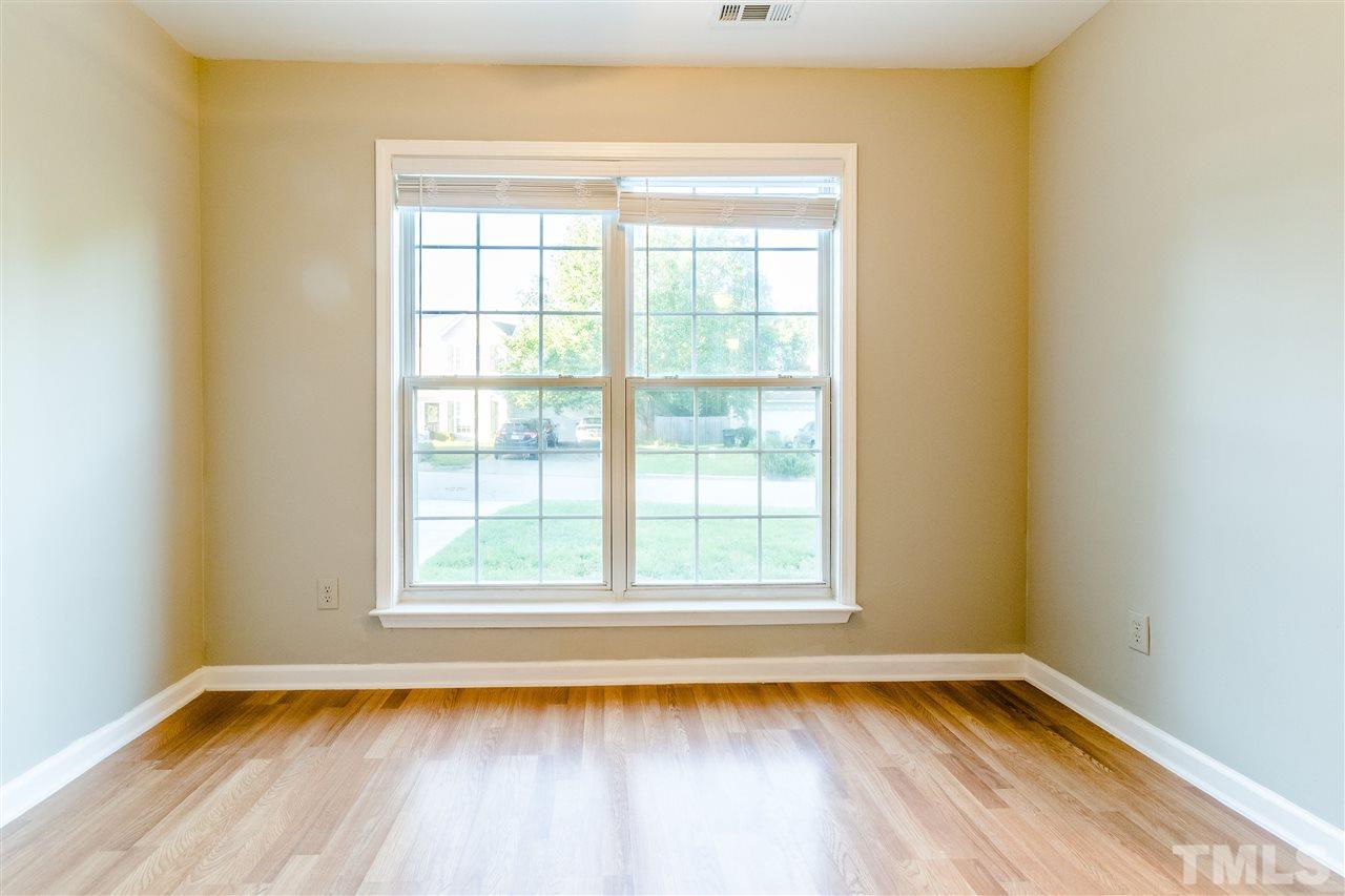 106 Ridge Lake Drive Apex, NC 27539 - Photo 5 of 26 Gallery Image 5