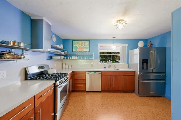 $1,150,000 | 455 South Shore Drive, Sarasota, FL 34234