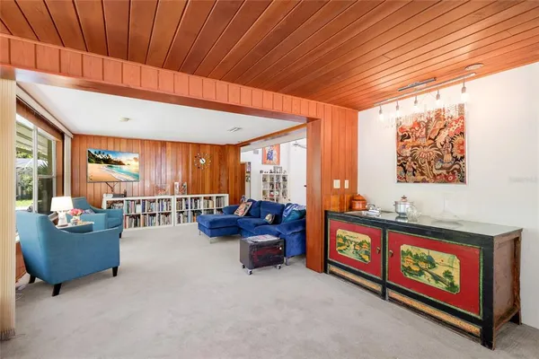 $1,150,000 | 455 South Shore Drive, Sarasota, FL 34234