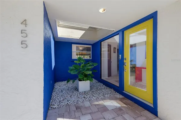 $1,150,000 | 455 South Shore Drive, Sarasota, FL 34234