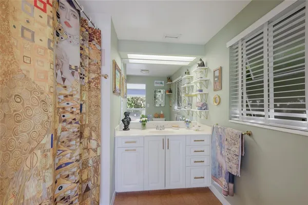 $1,150,000 | 455 South Shore Drive, Sarasota, FL 34234