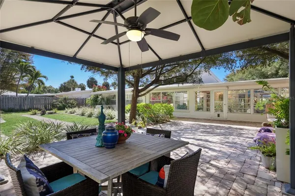 $1,150,000 | 455 South Shore Drive, Sarasota, FL 34234
