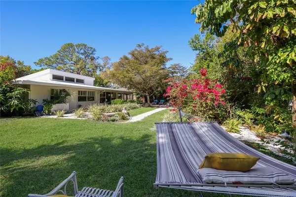 $1,150,000 | 455 South Shore Drive, Sarasota, FL 34234