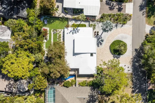 $1,150,000 | 455 South Shore Drive, Sarasota, FL 34234