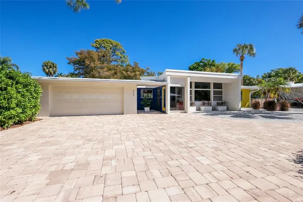 $1,150,000 | 455 South Shore Drive, Sarasota, FL 34234
