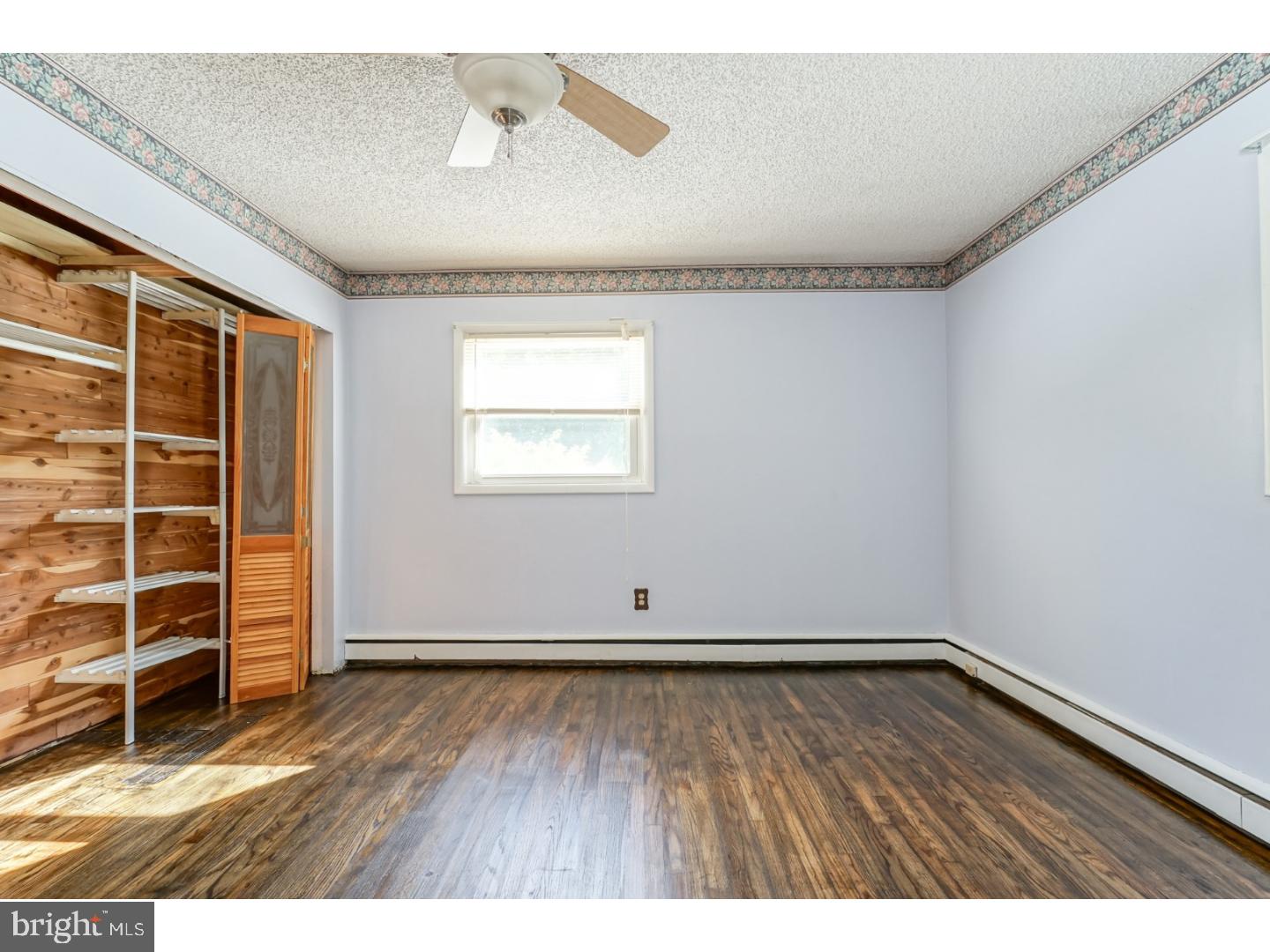 728 Heritage Road Sewell, NJ 08080 - Photo 11 of 25