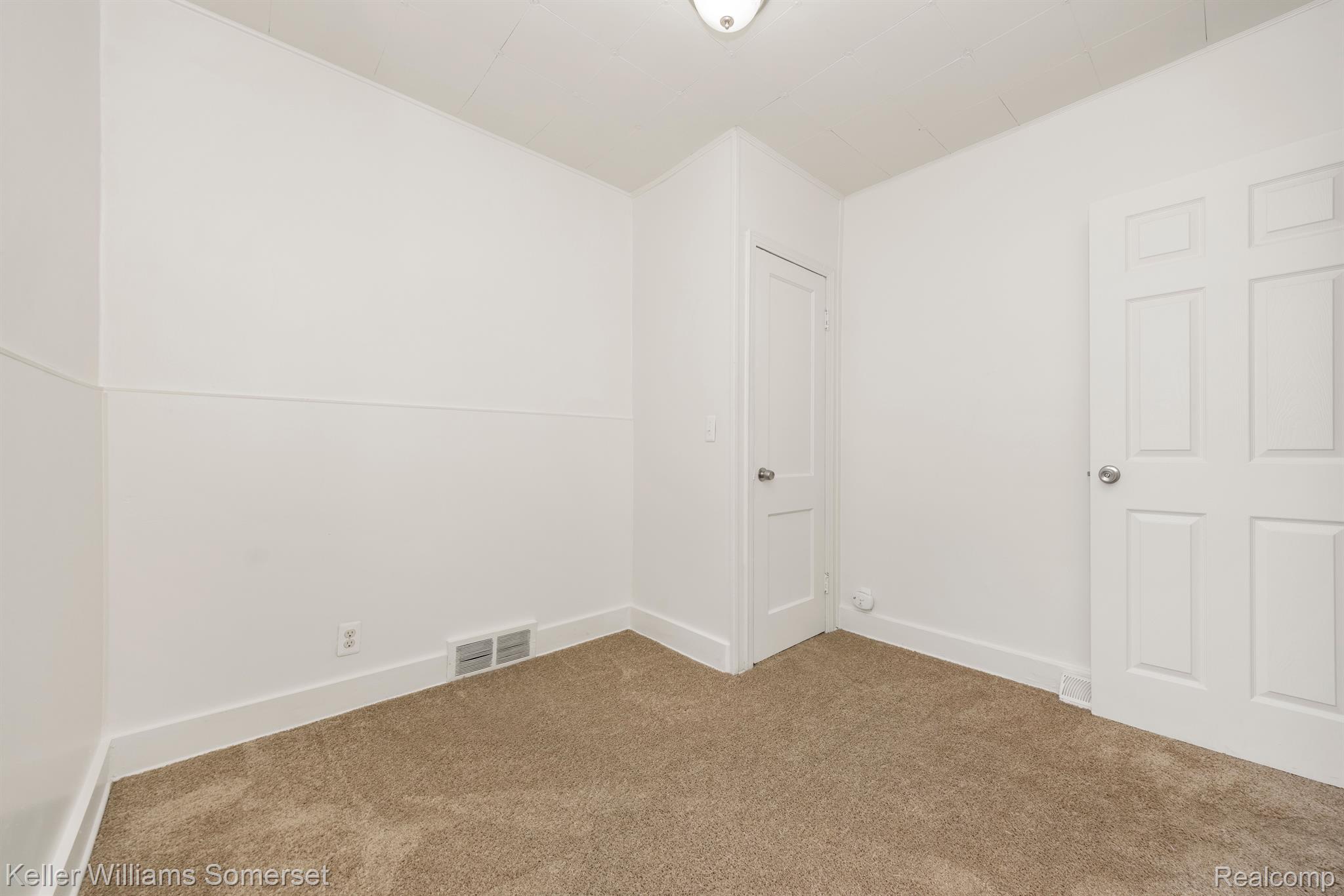 2115 Leitch Road Ferndale, MI 48220 - Photo 18 of 30 Gallery Image 18