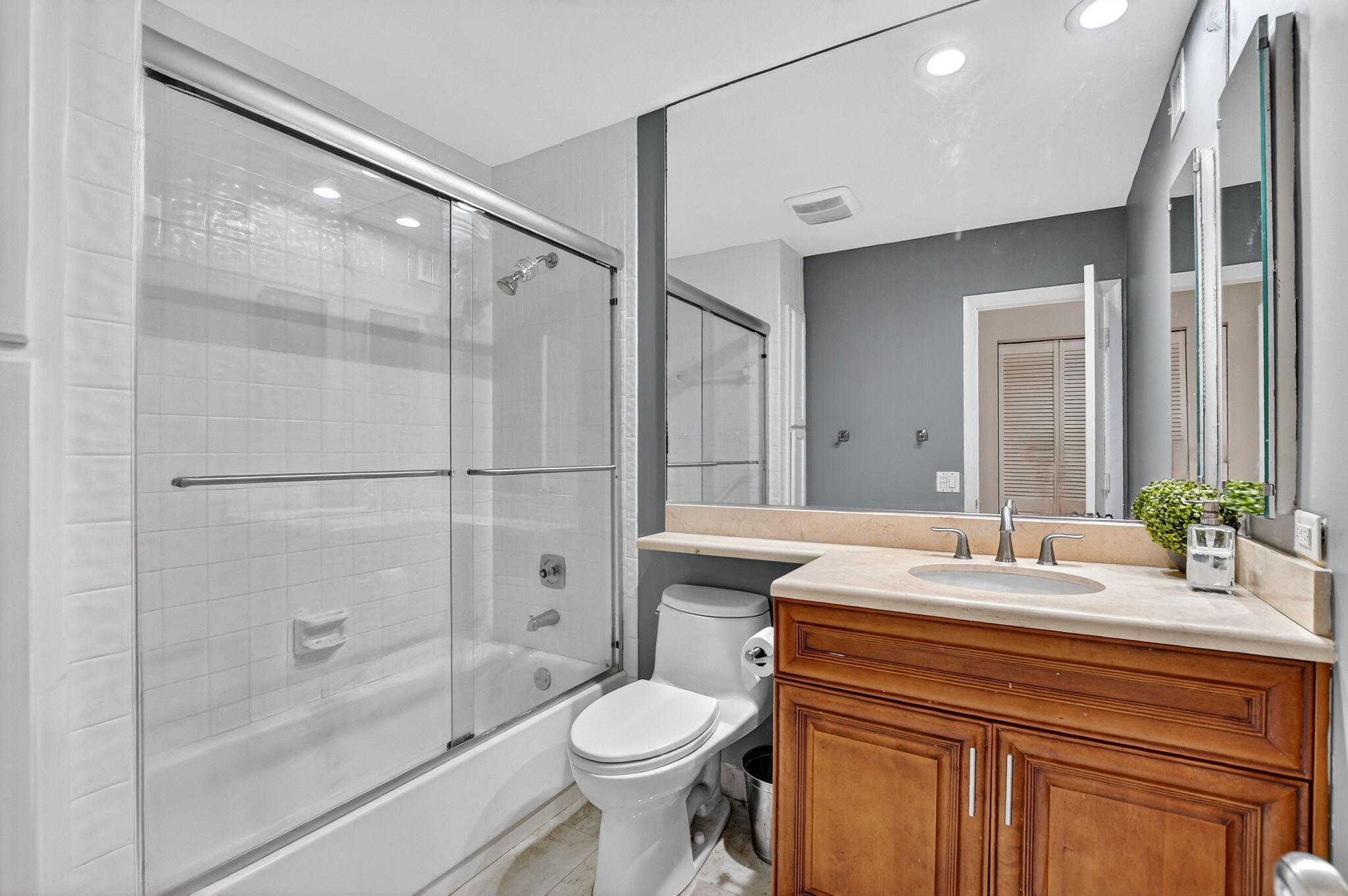 6101 Old Court Road, Unit 140 Boca Raton, FL 33433 - Photo 25 of 57 27-web-or-mls-030_DSC_1941