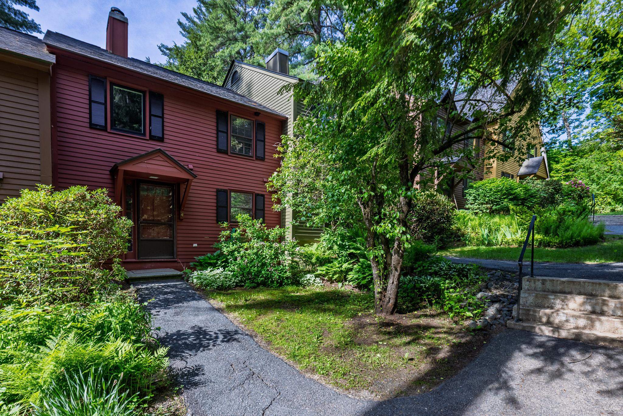 826 Hard Road, Unit B4 Hartford, VT 05059 - Photo 1 of 23
