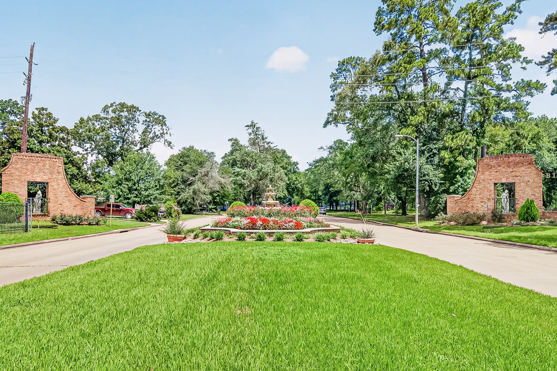 4302 Hickorygate Drive Spring, TX 77373 - Photo 17 of 23 The grand entrance of Birnam Wood