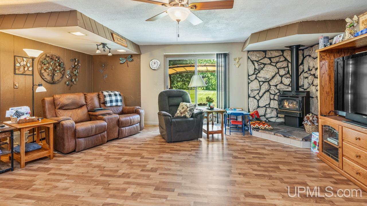 4860 Danforth Road Escanaba, MI 49829 - Photo 16 of 42