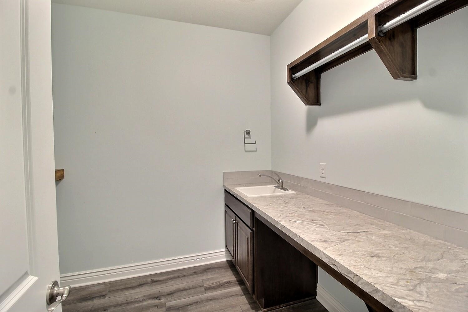 1305 South Angela Street Wichita, KS 67235 - Photo 17 of 21