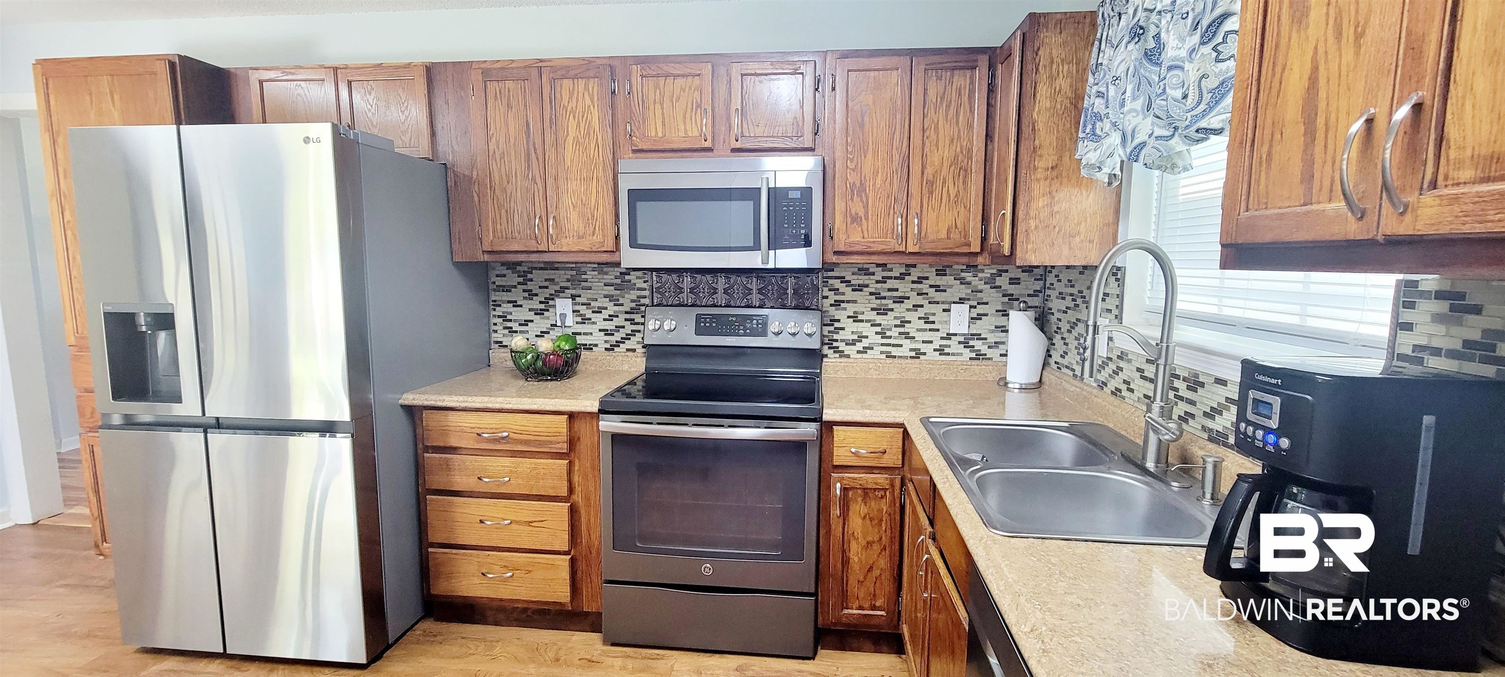 83 Steele Lane Loxley, AL 36551 - Photo 4 of 18 Refrigerator