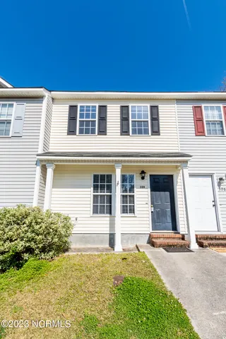$1,075 | 328 Bracken Place, Jacksonville, NC 28540