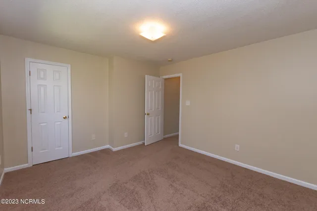 $1,075 | 328 Bracken Place, Jacksonville, NC 28540